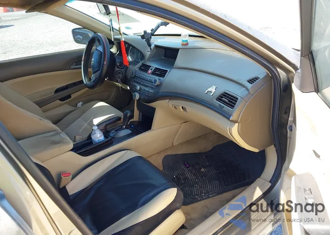 1HGCP2F43AA099327: 43438947