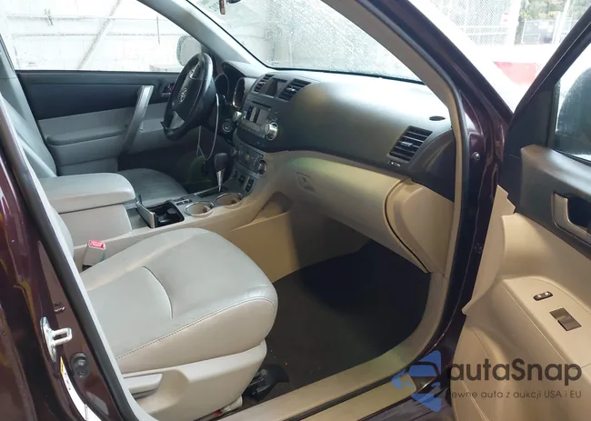 5TDBK3EHXCS156633: 43438202