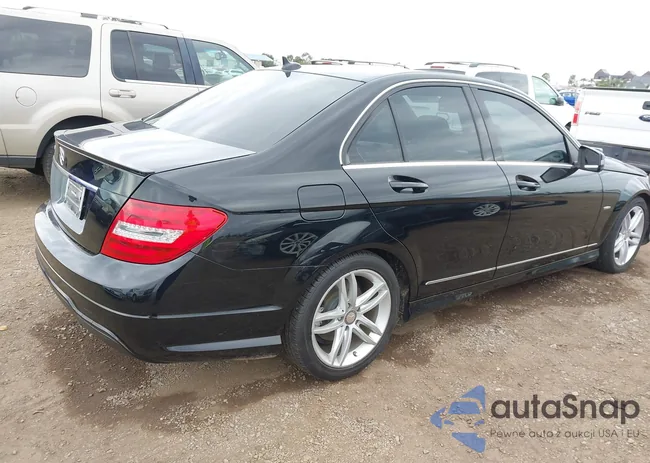 WDDGF4HB3CA598292: 43438294