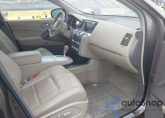 JN8AZ1MWXBW181837: 43438371