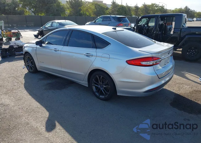 3FA6P0LU9JR246198: 43438393