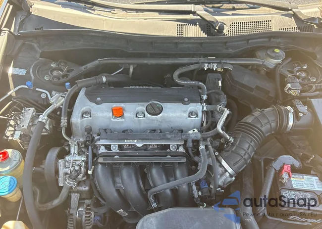 1HGCP2F7XAA139932: 43438425