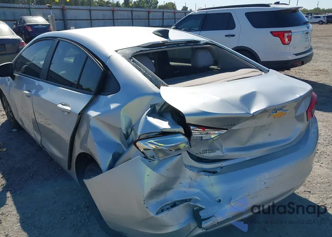 1G1BC5SM2J7208217: 43439647