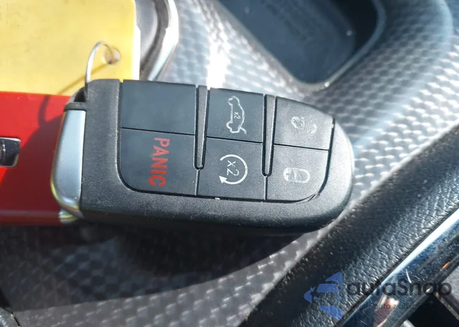 2C3CDXL99NH179697: 43439684