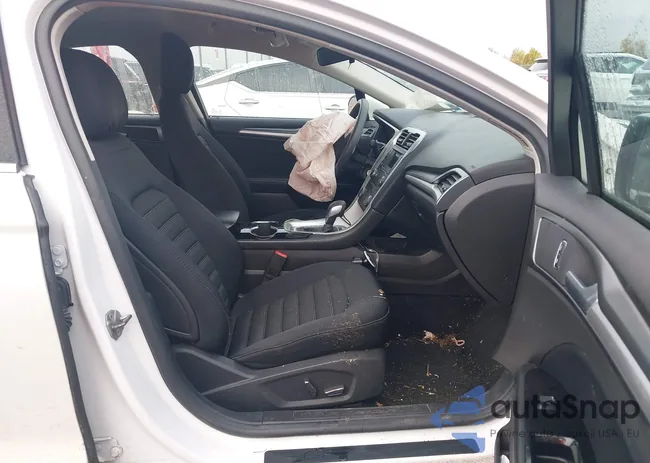 3FA6P0H74FR302493: 43439755