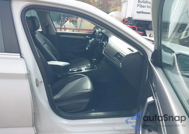 3VWCB7BU2KM133033: 43439837