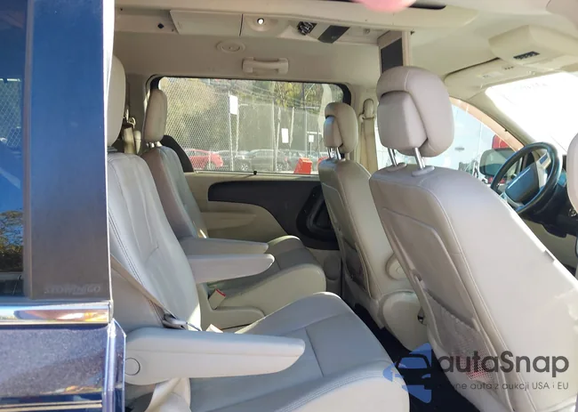 2C4RC1CG8ER347120: 43440095