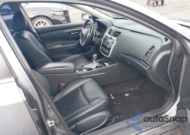 1N4AL3AP2JC143885: 43440142