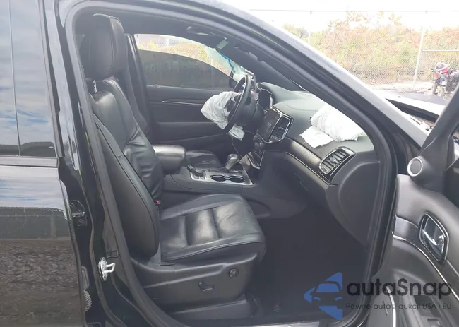 1C4RJFCG2KC696846: 43439181