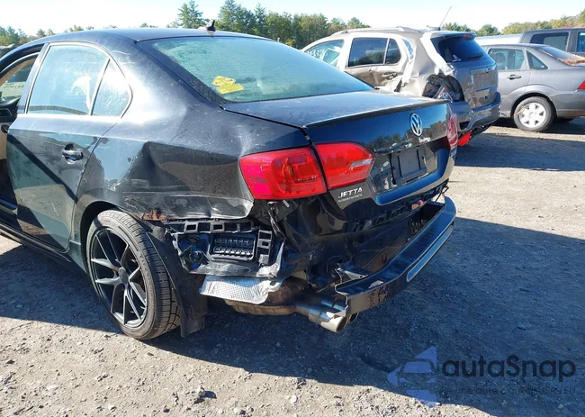 3VWLX7AJ1BM300331: 43441099