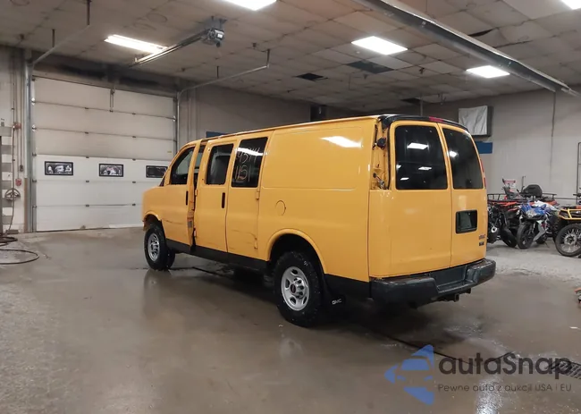 1GTHG35U271146156: 43441151