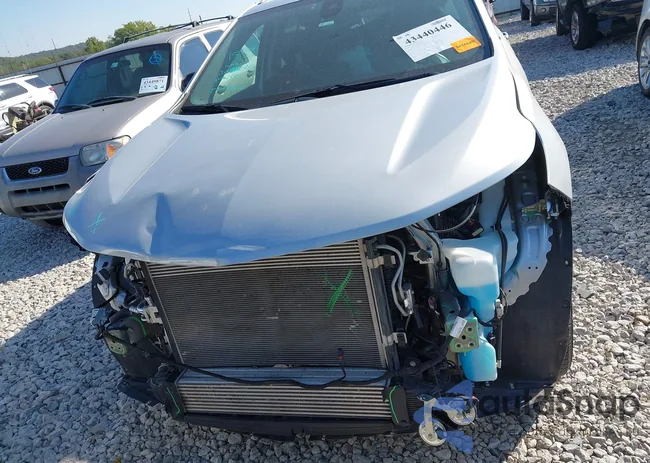 2GNAXNEV2N6135147: 43440446