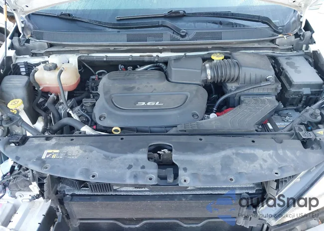 2C4RC1GG8HR608681: 43440463