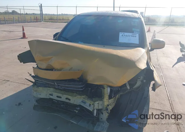 ML32AUHJ9PH000975: 43441909