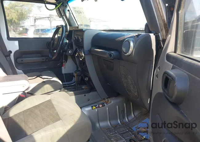 1J4BA3H19AL185986: 43442073