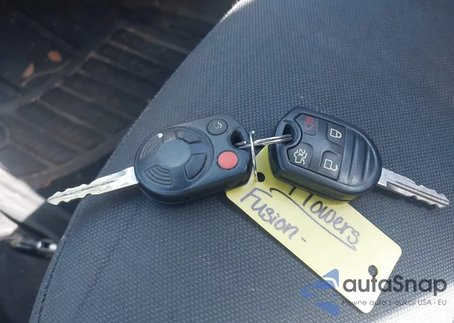 3FAHP0JA6AR242031: 43441185