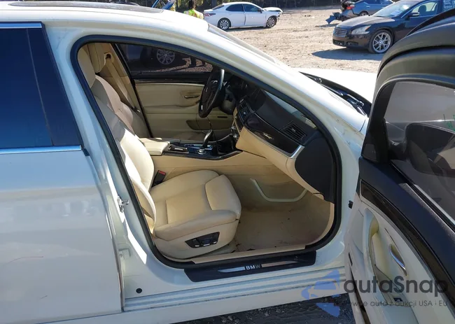 WBAFU7C53BC869608: 43441481