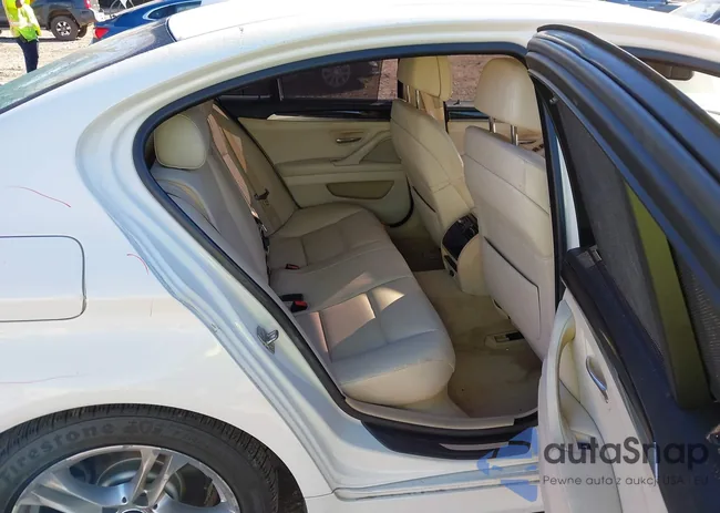 WBAFU7C53BC869608: 43441481