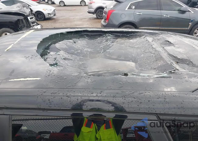 SALVV2BG7EH903082: 43442556