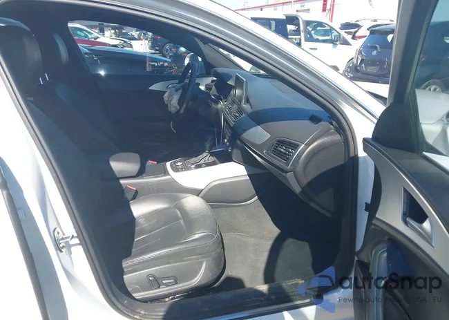 WAUGGAFC1DN122129: 43442774