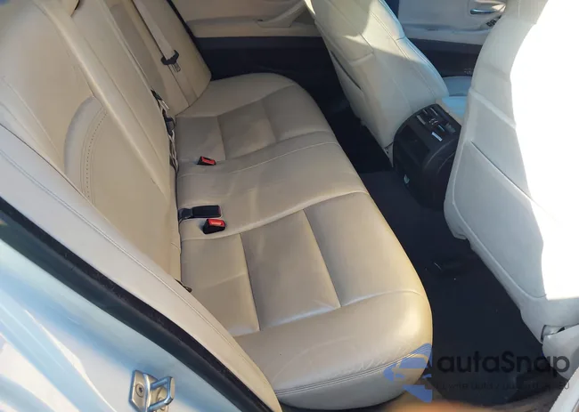 WBA5B1C59ED484177: 43442810