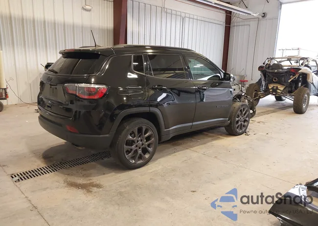 3C4NJDCB8KT673292: 43443070