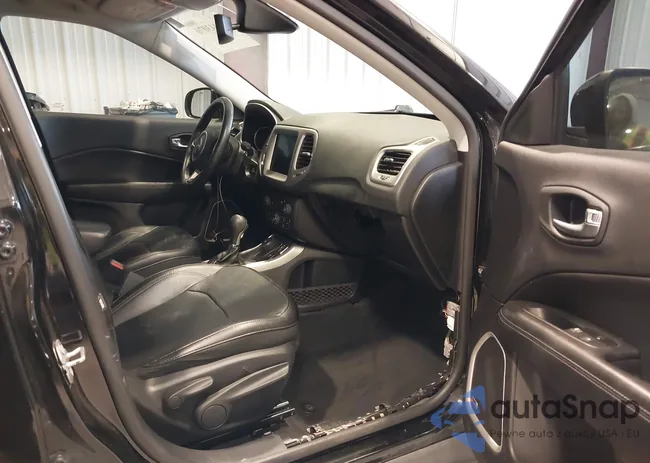 3C4NJDCB8KT673292: 43443070