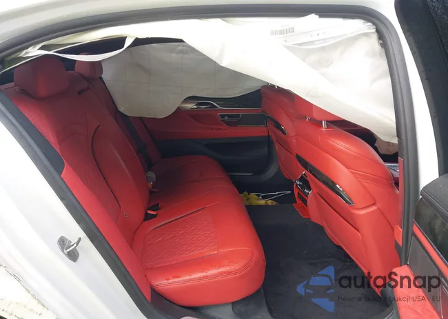 WBA7T2C00NCK26779: 43443074