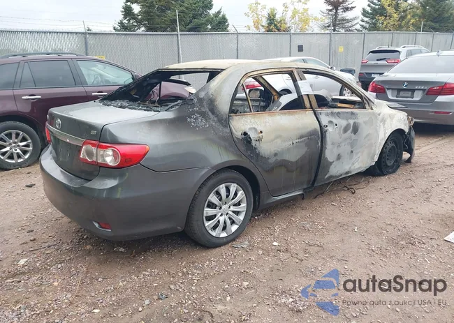 2T1BU4EE4DC038853: 43442192