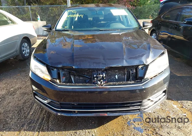 1VWAA7A30JC011158: 43442244