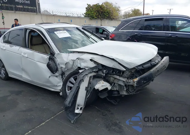 1HGCP2F80BA009541: 43442344