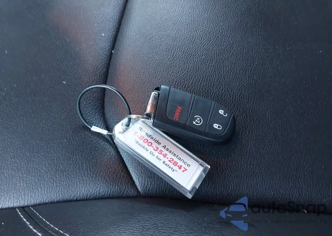 3C4NJDCN3ST552728: 43442356