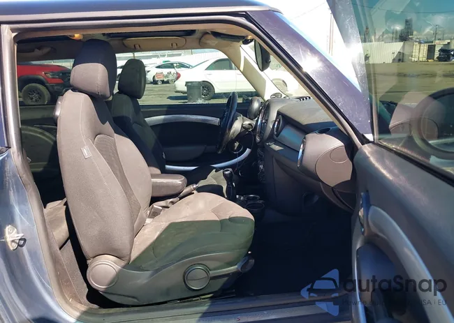 WMWSV3C58BTY21302: 43442364