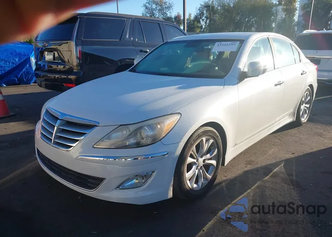 KMHGC4DD5CU196908: 43442393