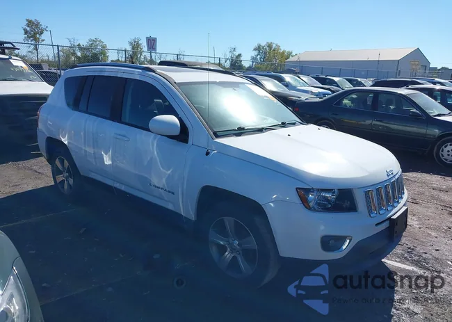 1C4NJCEA3GD806715: 43443581