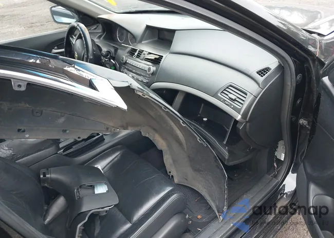 1HGCP2E79AA113114: 43443675