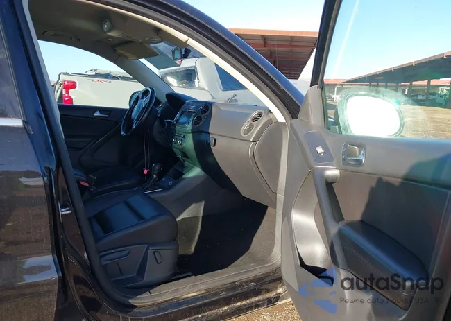 WVGAV3AX7EW563596: 43443909