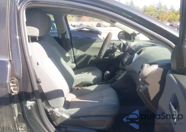 1G1JC5SH0F4163799: 43443981