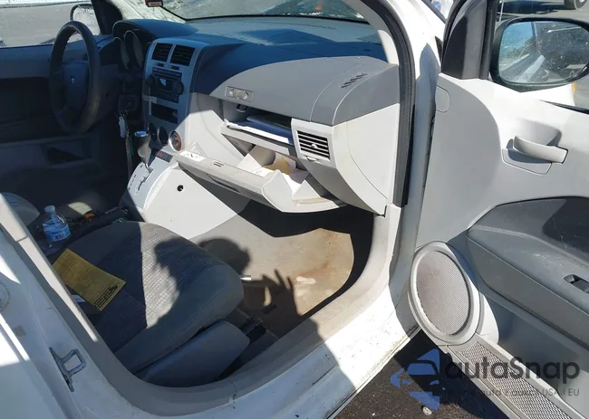 1B3JB28B27D504828: 43444034