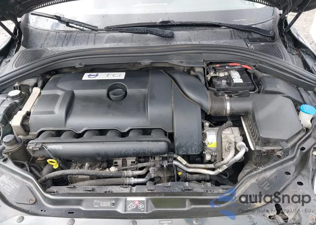 YV4902DZ9C2337770: 43444136