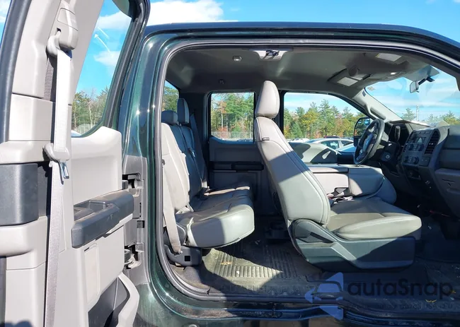 1FT7X2B67HEB70863: 43443442