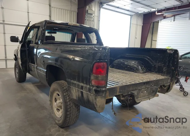 3B7HF13Y9VG803563: 43444572