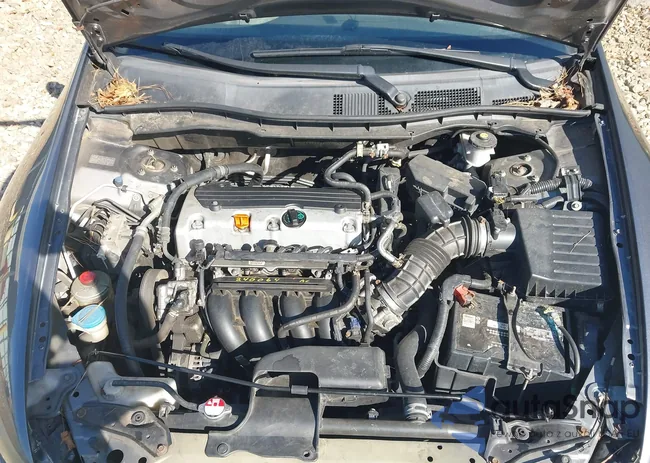 1HGCP2F36AA143957: 43444677