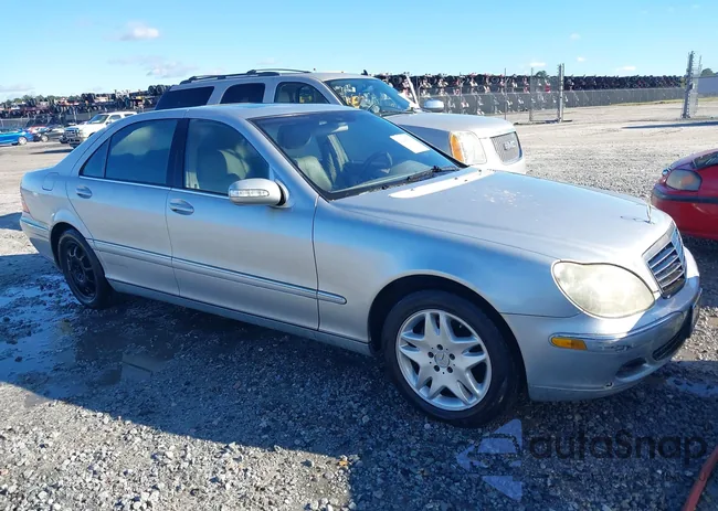 WDBNG70J33A321501: 43444765