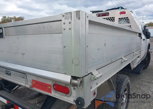 1GB0WLE77PF238722: 43444853