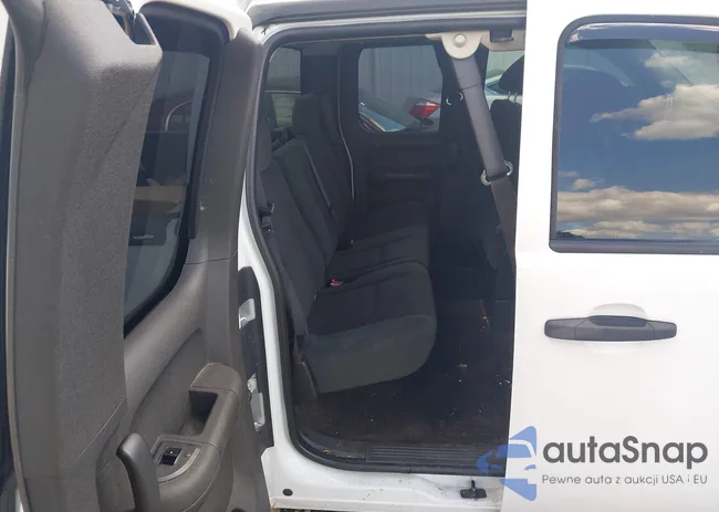 2GTEC19J281273584: 43444158