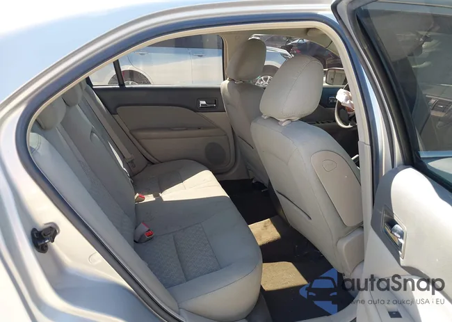 3FAHP0HAXAR262708: 43444302