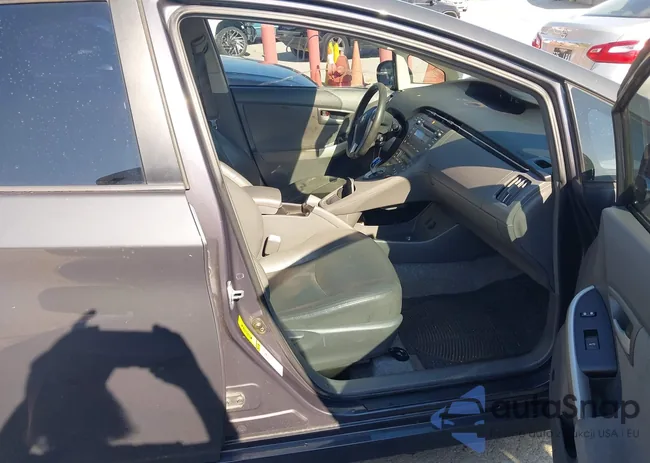 JTDKN3DUXA0111990: 43444458