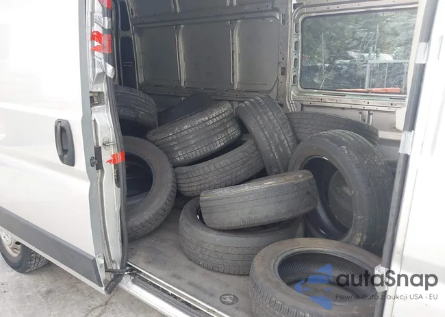 3C6LRVDG5ME579224: 43445652