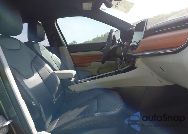 3C4NJDCN2PT513782: 43445701